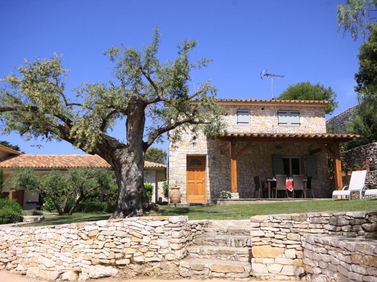 Villa Sanchez Bonifacio  Eksteriør bilde